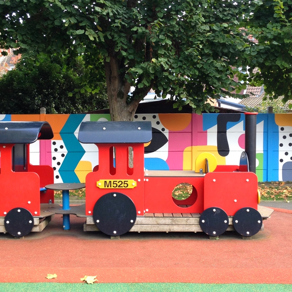 Fresques murales à l’école maternelle Desbordes-Valmore de Saint-André-Lez-Lille