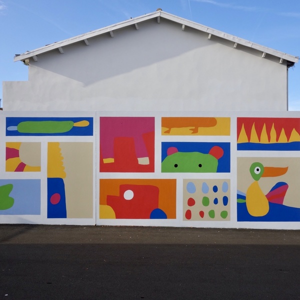 La fresque de la nouvelle école Montfort à Saint-Mathurin (85)